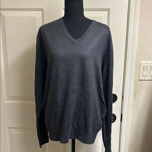 Murano Modern Performance Men's Large Gray Sweater V-Neck Men's Sweater EUC